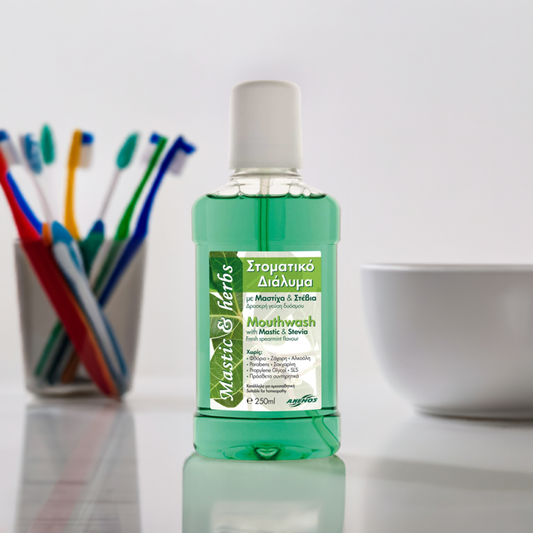 ustni-voda-s-mastichou-stevii-a-matou